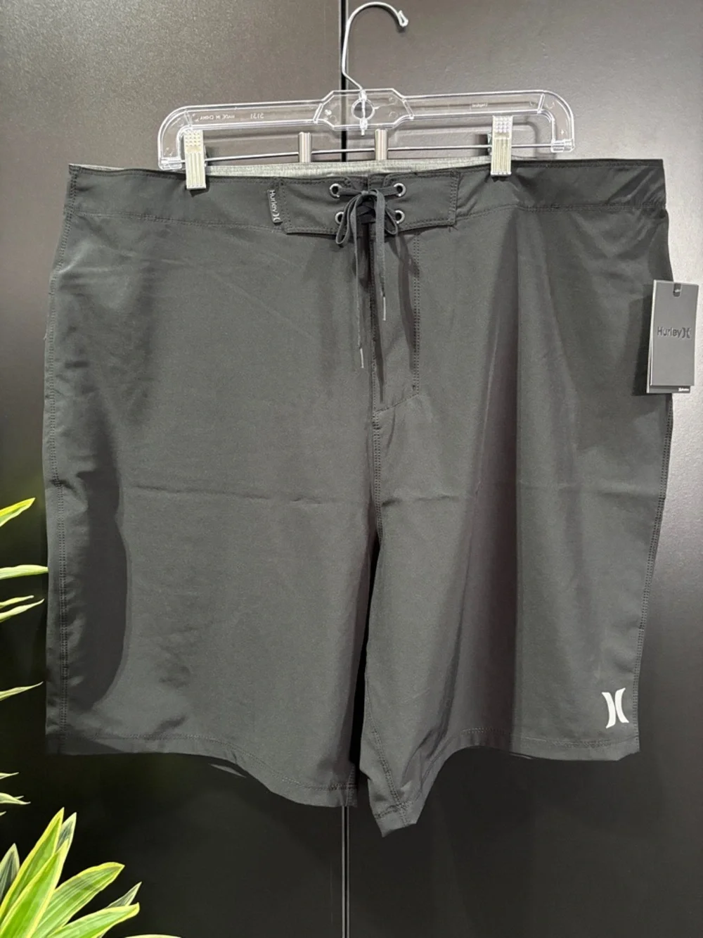 Hurley Phantom 20” board shorts,stretch comfort,back zip pocket, swim.summer